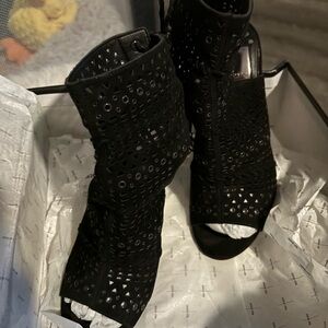 Dolce Vita black leather heels 👠 size 6 stunning comfy shoes! 🔥🔥🔥🔥🔥